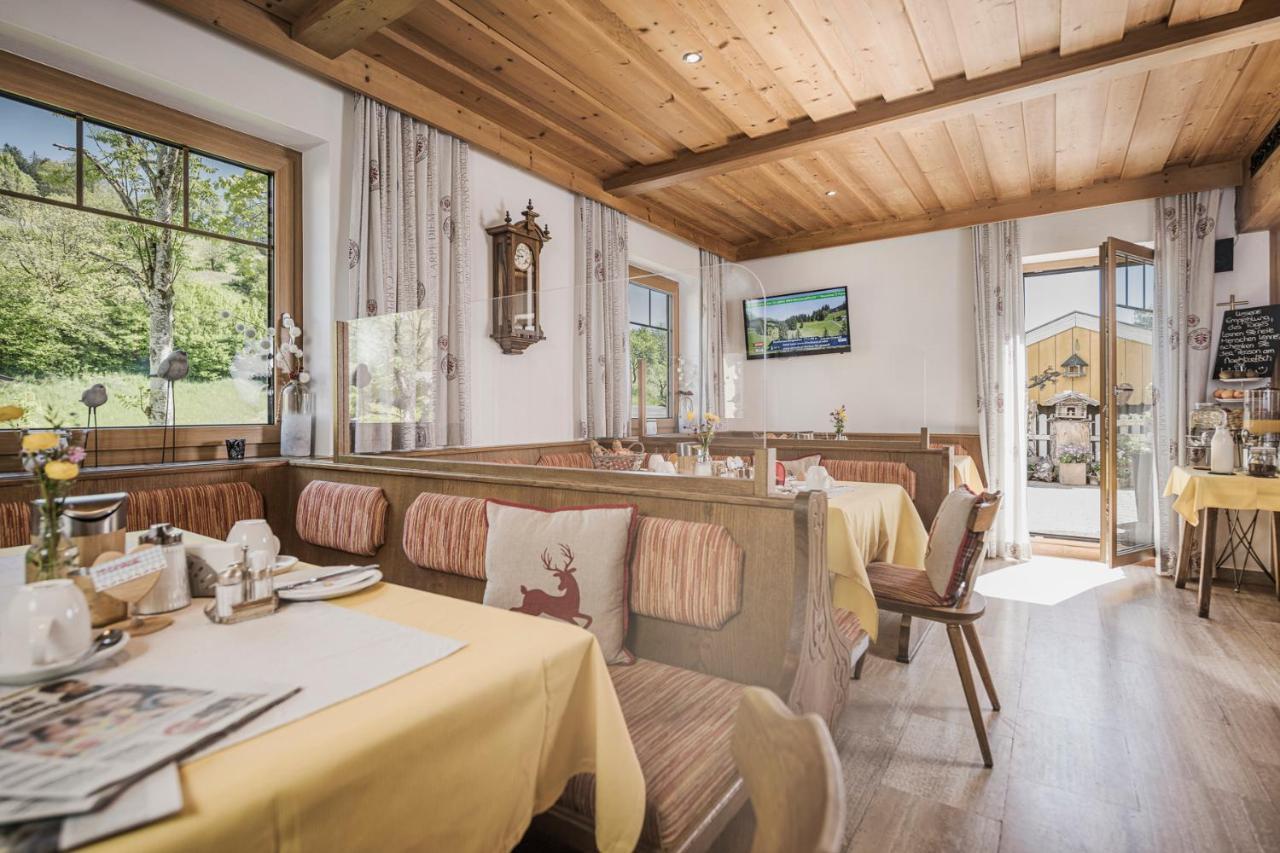Cafe Pension Koller Brixen im Thale Exterior foto