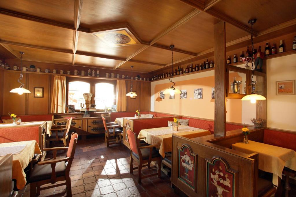 Cafe Pension Koller Brixen im Thale Exterior foto